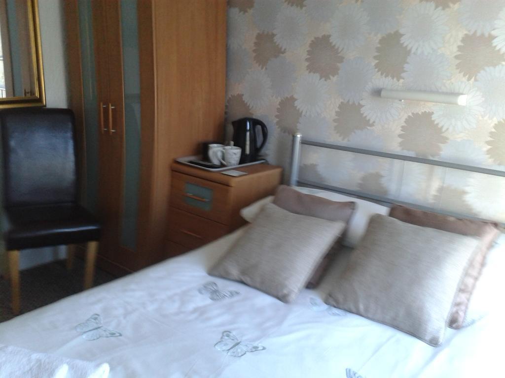Legends Hotel 2*